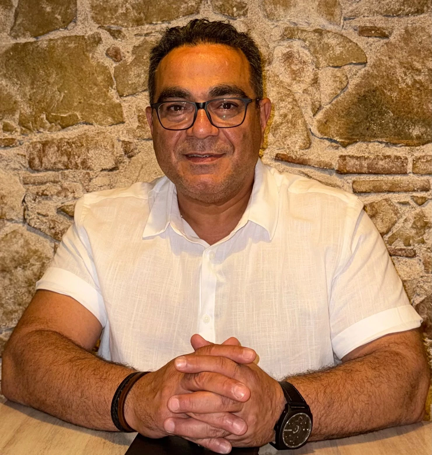 Mohammad Reza Parsa business meeting